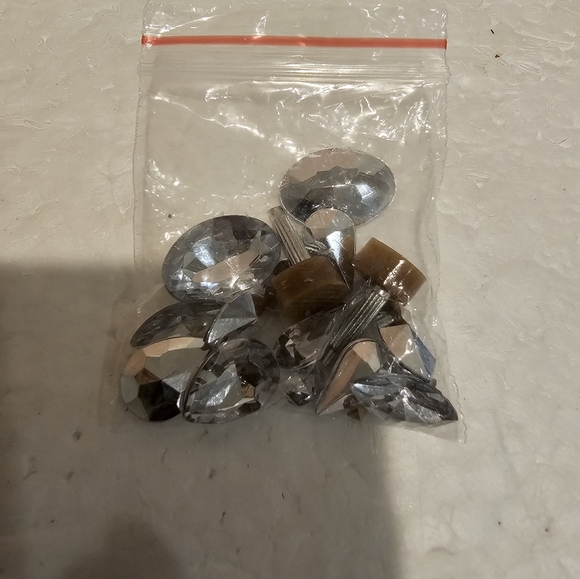 Badgley Mischka Jewel Pumps Brand New - Picture 8 of 8